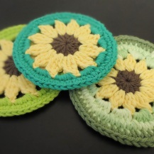 Sunflower Coasters - free crochet pattern by DORIYUMI